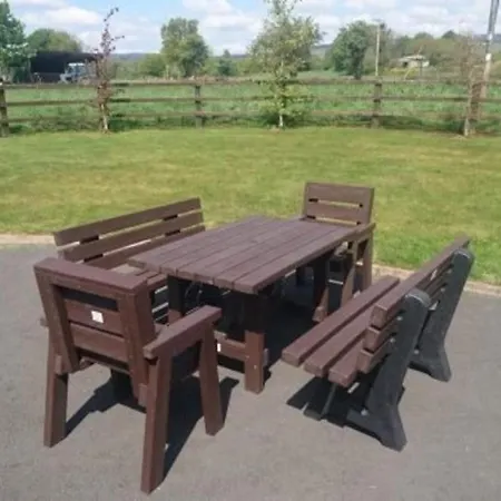 Ferienhaus Inviting 4-bed House In *