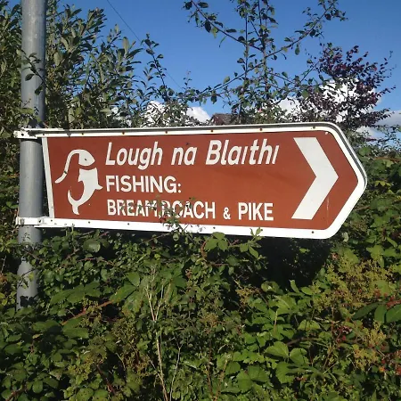 Inviting 4-bed House In * Strokestown