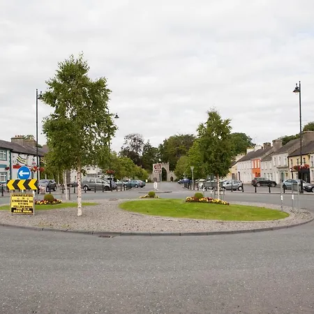 Inviting 4-bed House In *