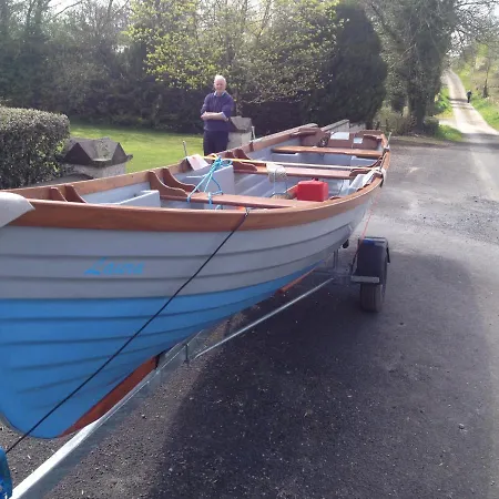 Inviting 4-bed House In Strokestown